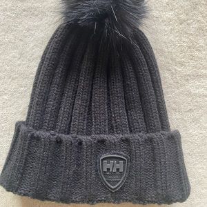 HH ski hat - never work - take your apres lewk up a notch